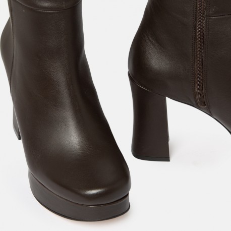 Brown leather ankle boots Zanna