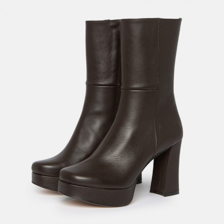 Brown leather ankle boots Zanna