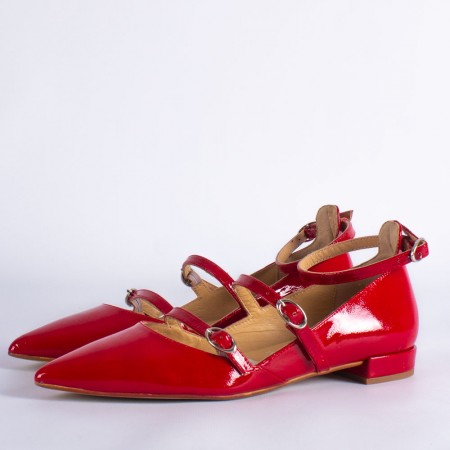 Zapatos planos pulseras piel charol rojo Gina