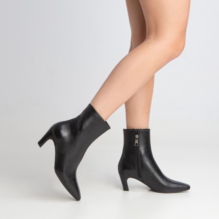 Black leather ankle boot Emma