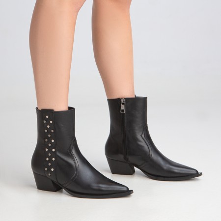 Black leather ankle boots Beth
